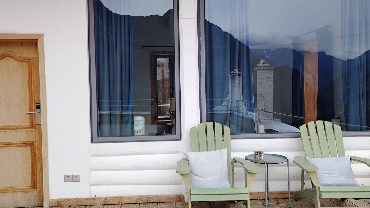 Garze Hotel | LaMaiSon