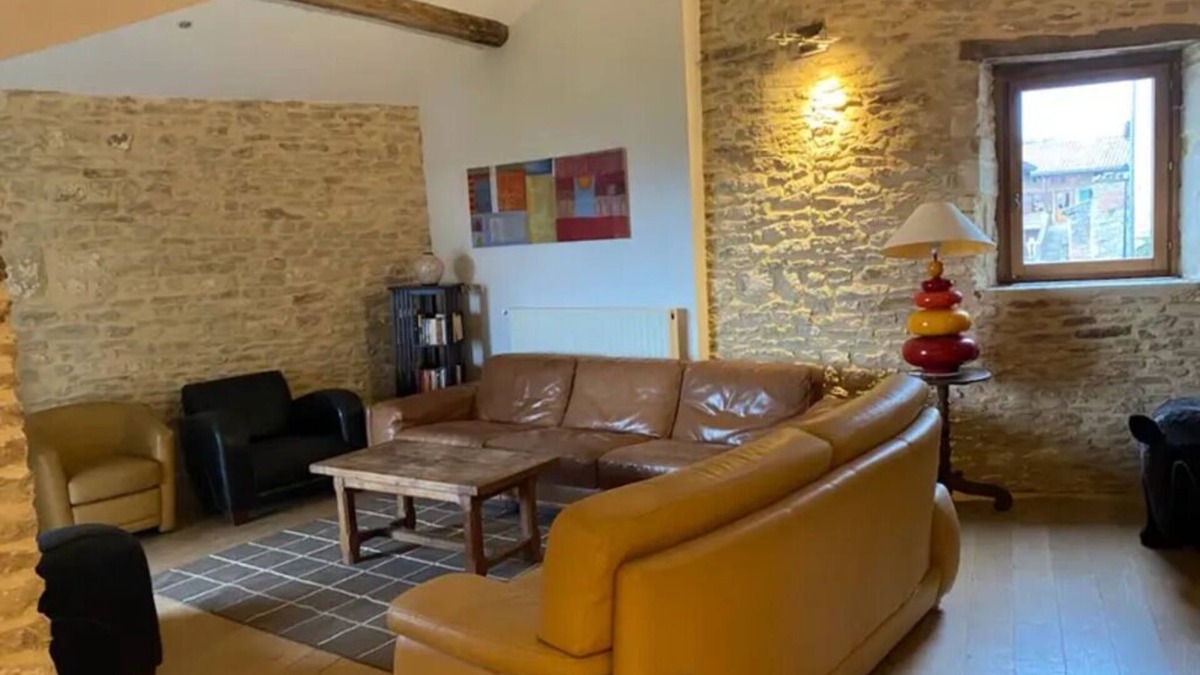 Prisse House | LAMARTINE SOLUTRE 10 SLEEPS