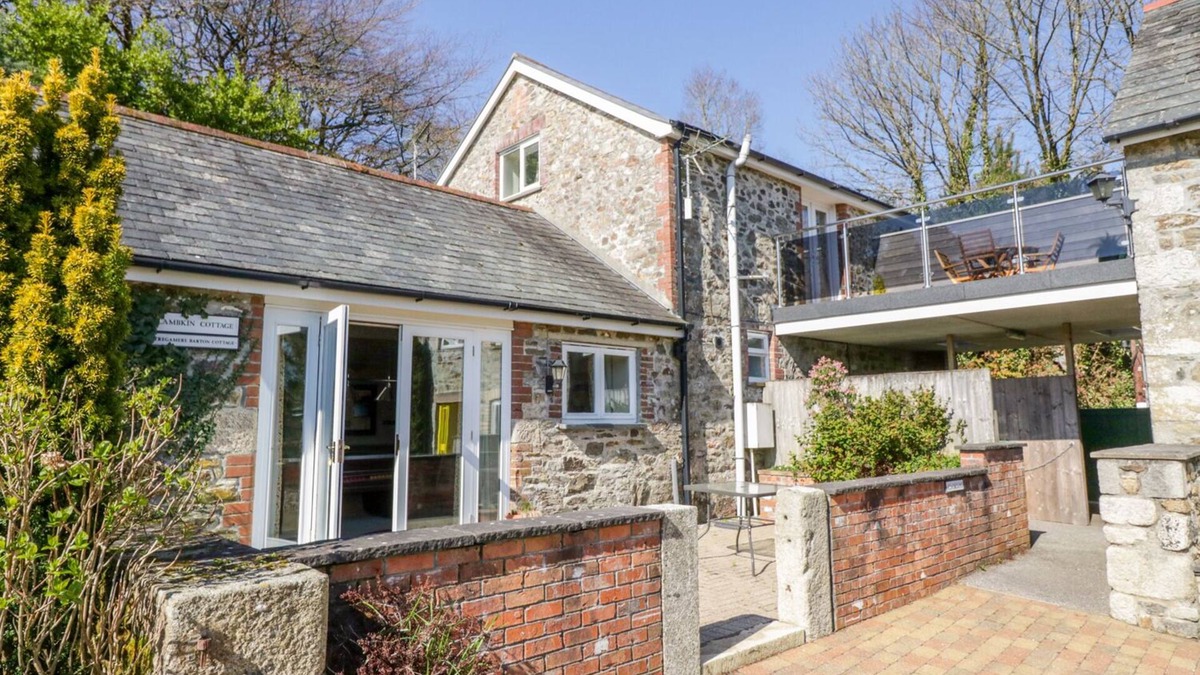 St. Columb Major Cottage | LAMBKIN COTTAGE, family friendly in St Columb Major
