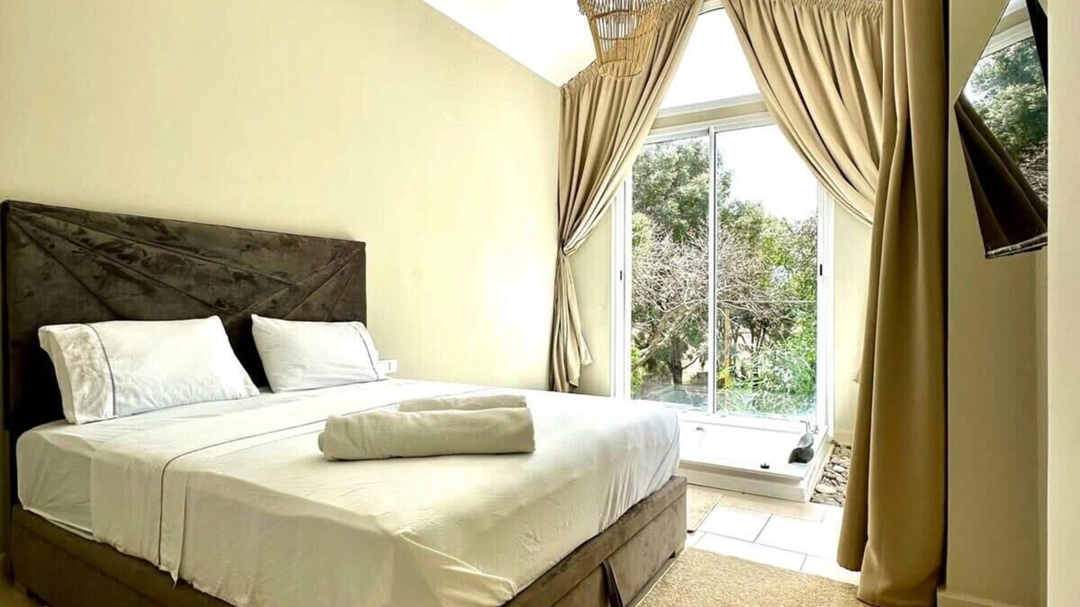 Achakkar Apartment | Lamina | Cozy Rustic Haven for a Peaceful Getaway