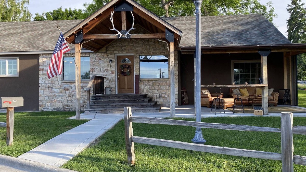 Helena House | Lamp Post Lodge- cozy and decorated to inspire Montana adventures.