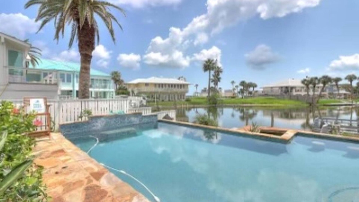 Key Allegro House | Lanai on Luau | Stunning Water Views + Pool & Dogs Allowed!