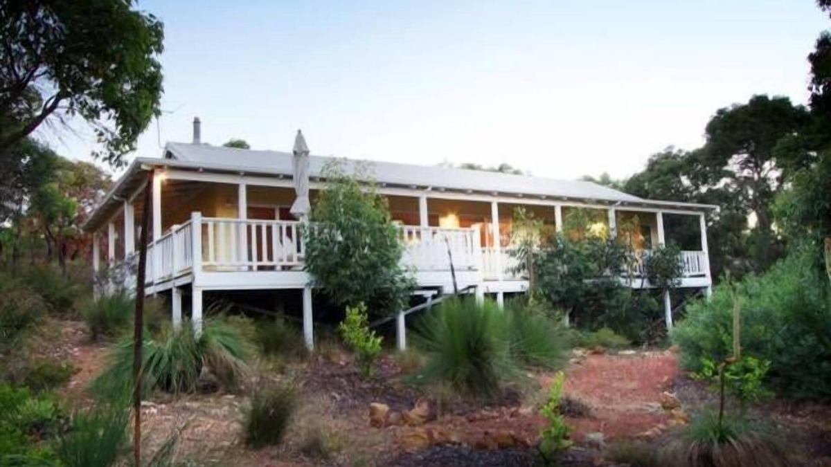 Eagle Bay House | Lancelot Views at Eagle Bay
