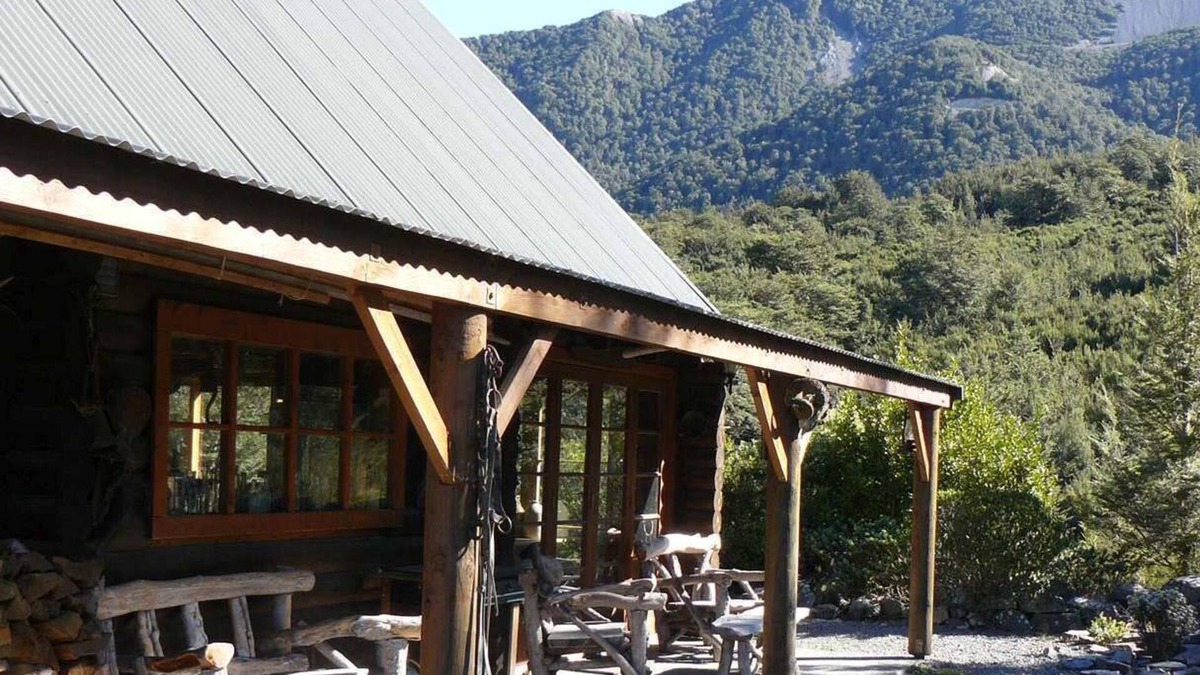 Mt Lyford Cabin | Lancewood lodge, the favourite log chalet for groups and multiple families