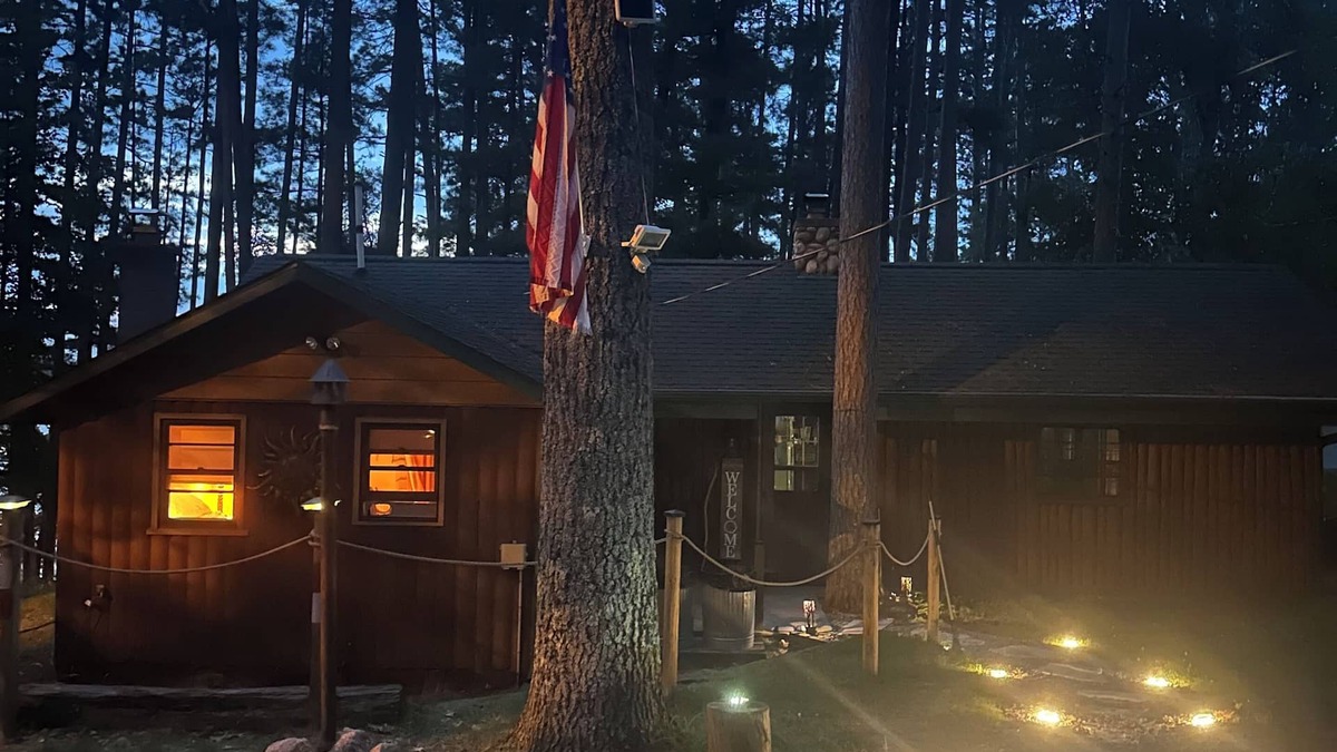 Land O Lakes Cabin | Land O' Lakes Cozy Cabin on Little Portage Lake Amazing Views! w/Screen Porch.