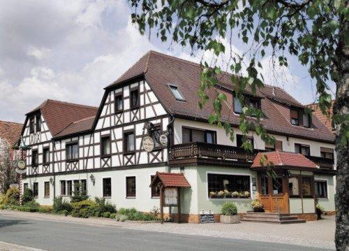 Markt Erlbach House | Landgasthof - Hotel zum Stern