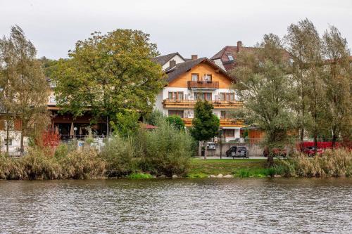 Windorf House | Landgasthof Moser & Restaurant Bootshaus