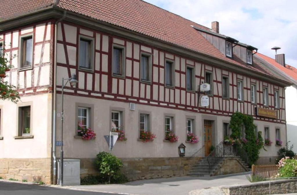 Hochheim Hotel | Landgasthof "Zur Linde"