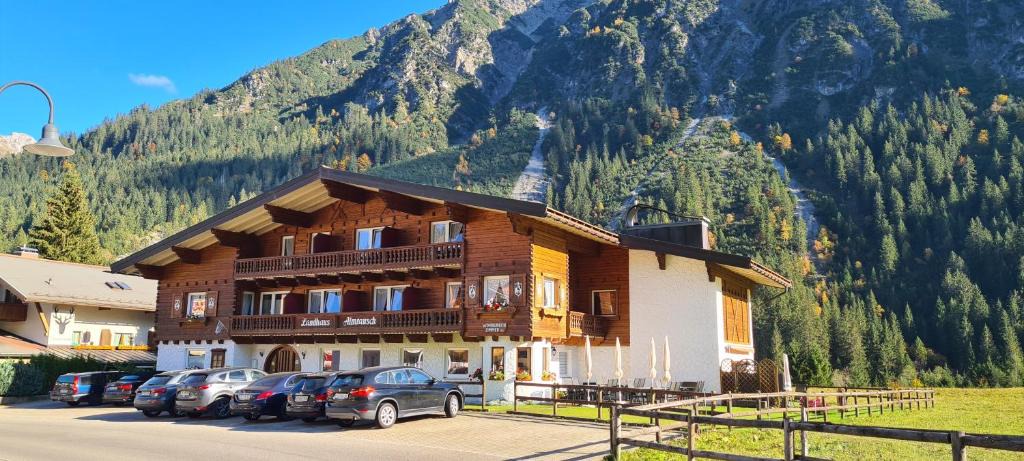 Mittelberg House | Landhaus Almrausch