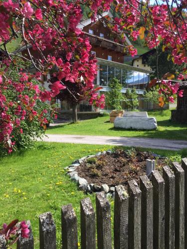 Heiligenblut House | Landhaus Alpenrose - Feriendomizile Pichler