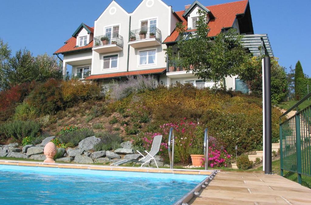 Burgauberg-Neudauberg House | Landhaus Eder