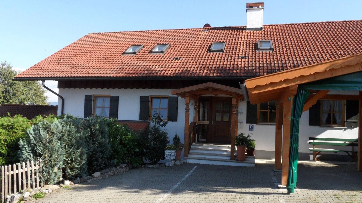 Irsengund Apartment | Landhaus Engelhardt a quiet, sunny location, mountain view Whg. 2, allergy free