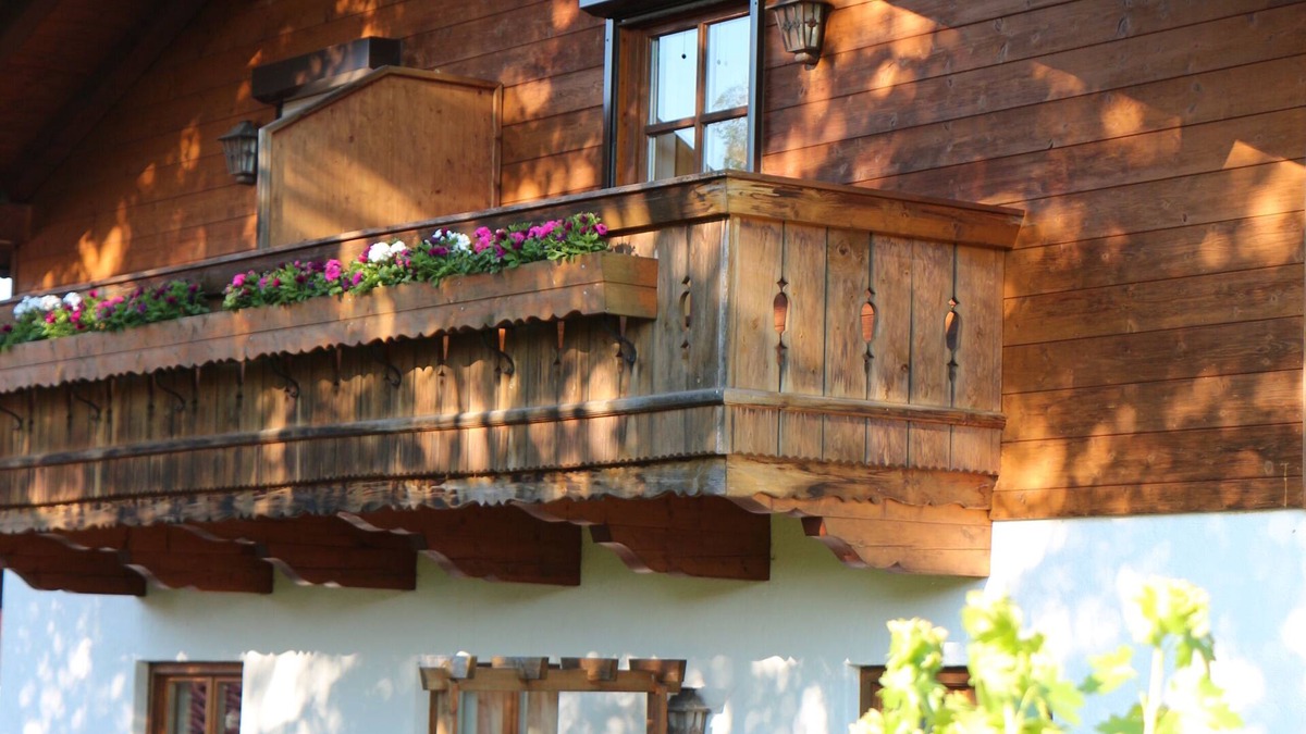 Waakirchen Apartment | Landhaus Nessi - slowing down at the gateway to Lake Tegernsee