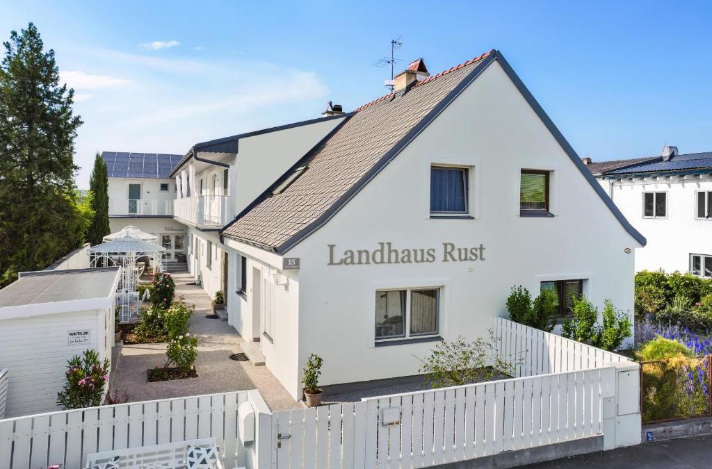Rust Bed & Breakfast | Landhaus Rust