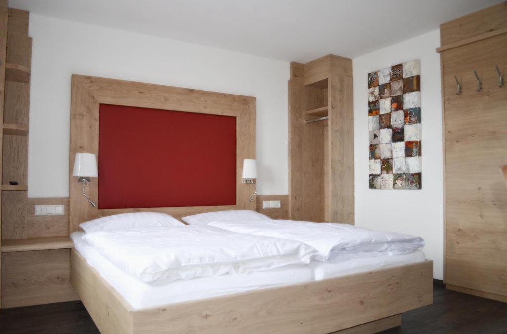 Tiefenbronn Hotel | Landhotel Schwarzer Adler