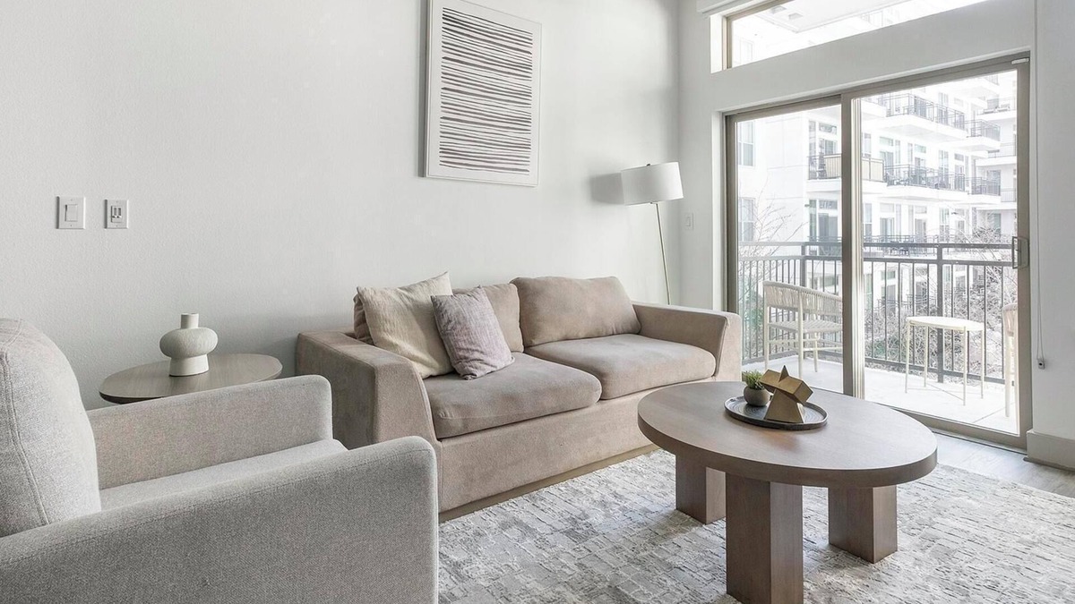 Washington Ave./ Memorial Park Apartment | Landing | Amazing 1BD, Courtyard, Game Room