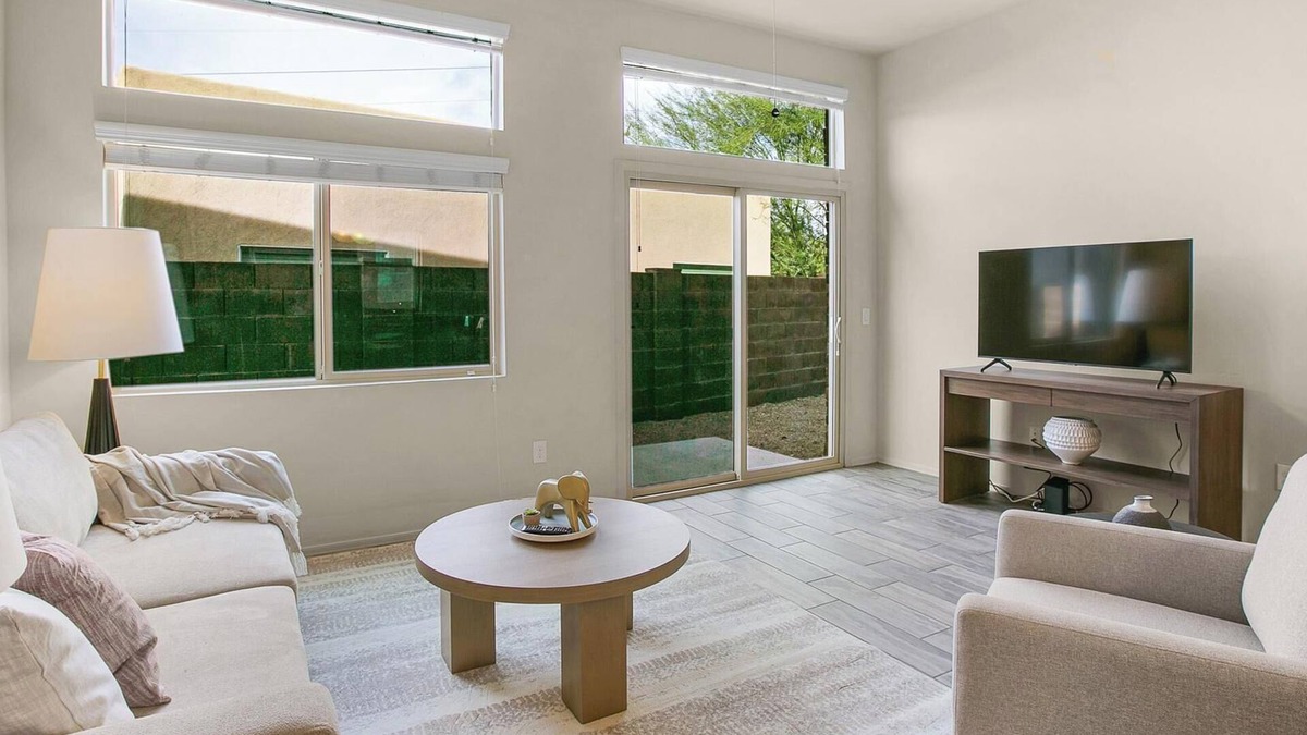 Bellview Apartment | Landing | Amazing 1BD, Pool, Gym