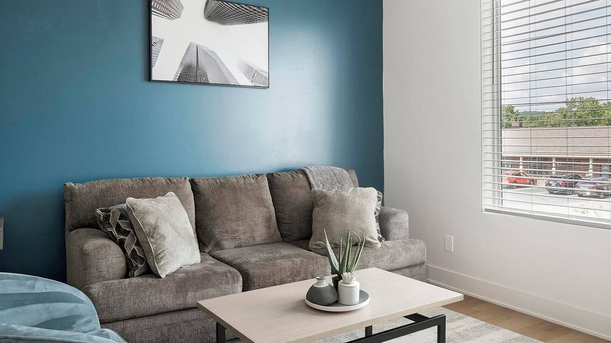 Inglewood Apartment | Landing | Amazing 1BD, Rooftop Lounge