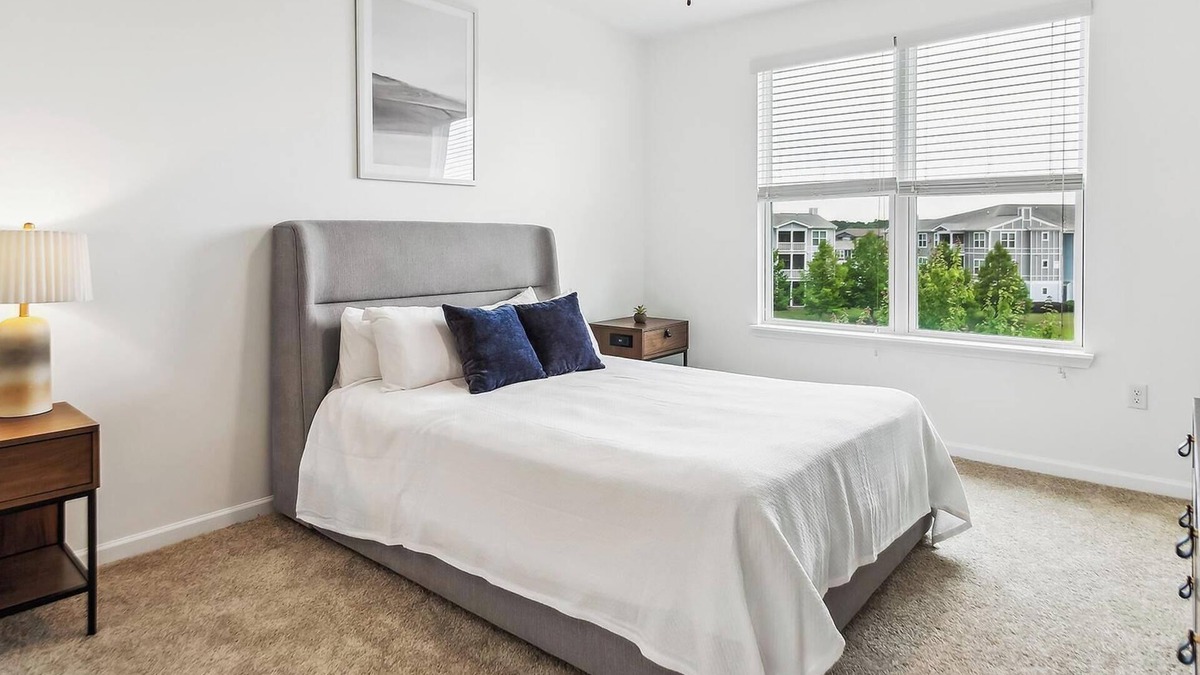 Eden Apartment | Landing | Amazing 1BD, Yoga Studio, Clubhouse