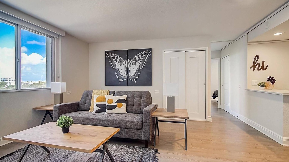 St. Petersburg Apartment | Landing | Amazing 2BD, Yoga Studio, Courtyard