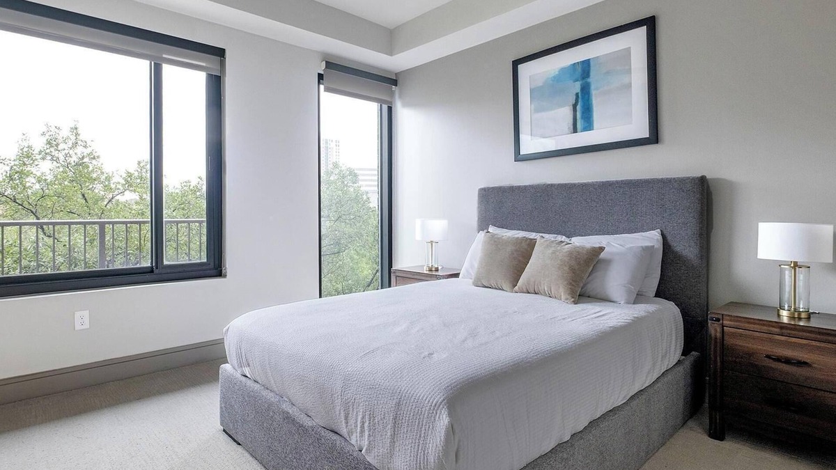 Houston Apartment | Landing | Amazing 2BD, Pool, Tennis Court