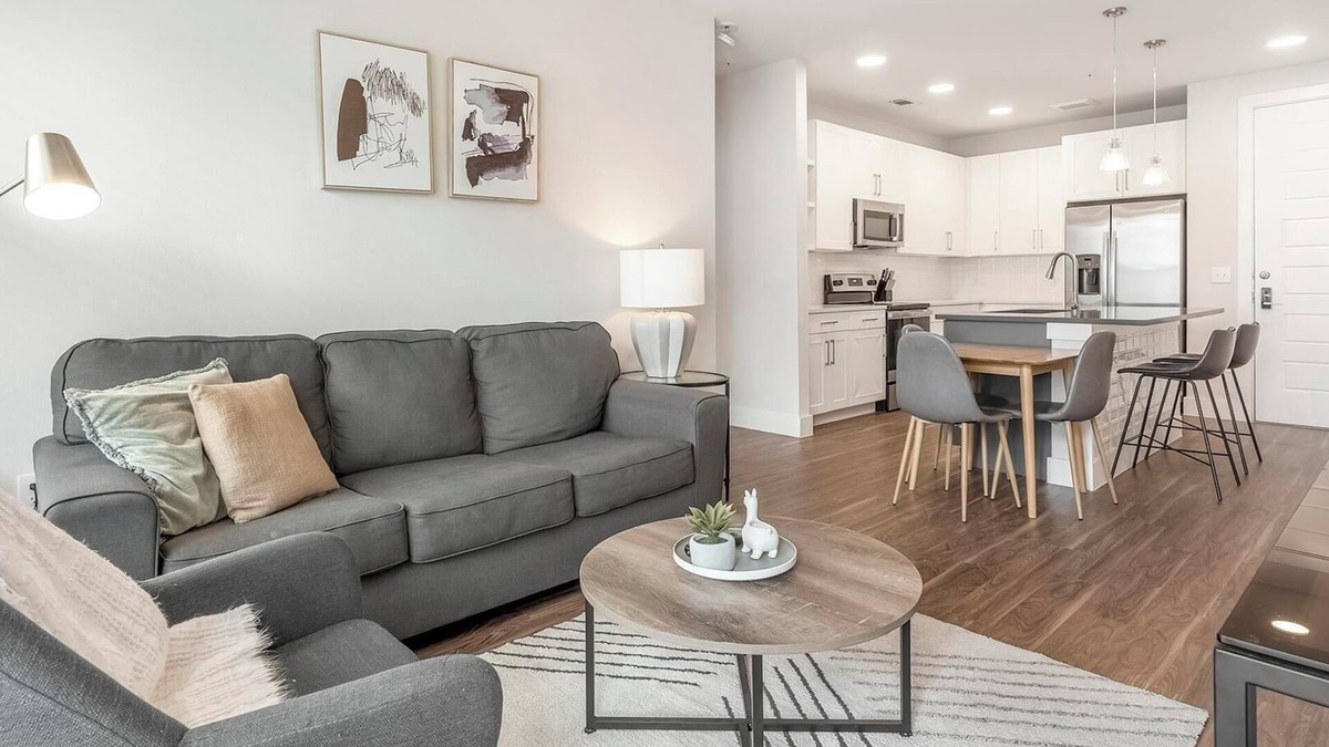 Wetmore Apartment | Landing | Amazing 2BD, Yoga Studio, Gym
