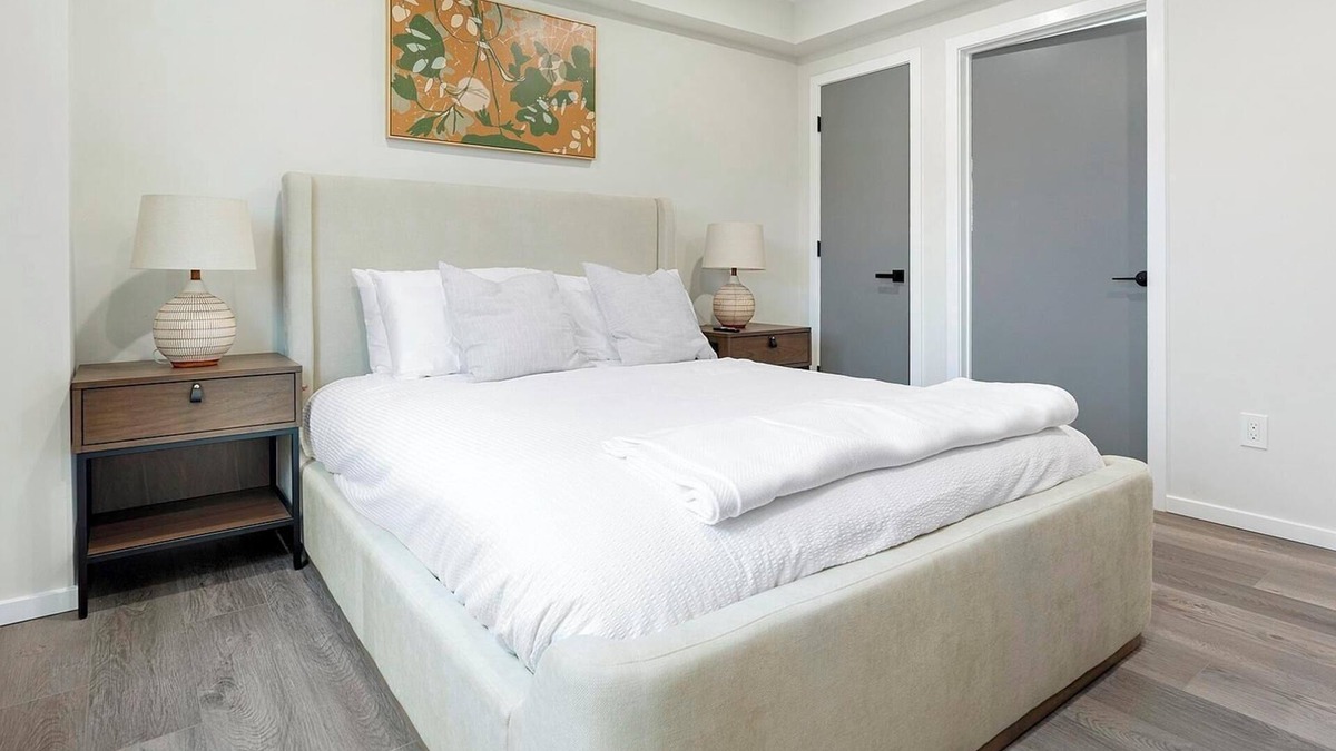 Spruce Hill Apartment | Landing at 4415 Chestnut - 2 Bedrooms in Univer.