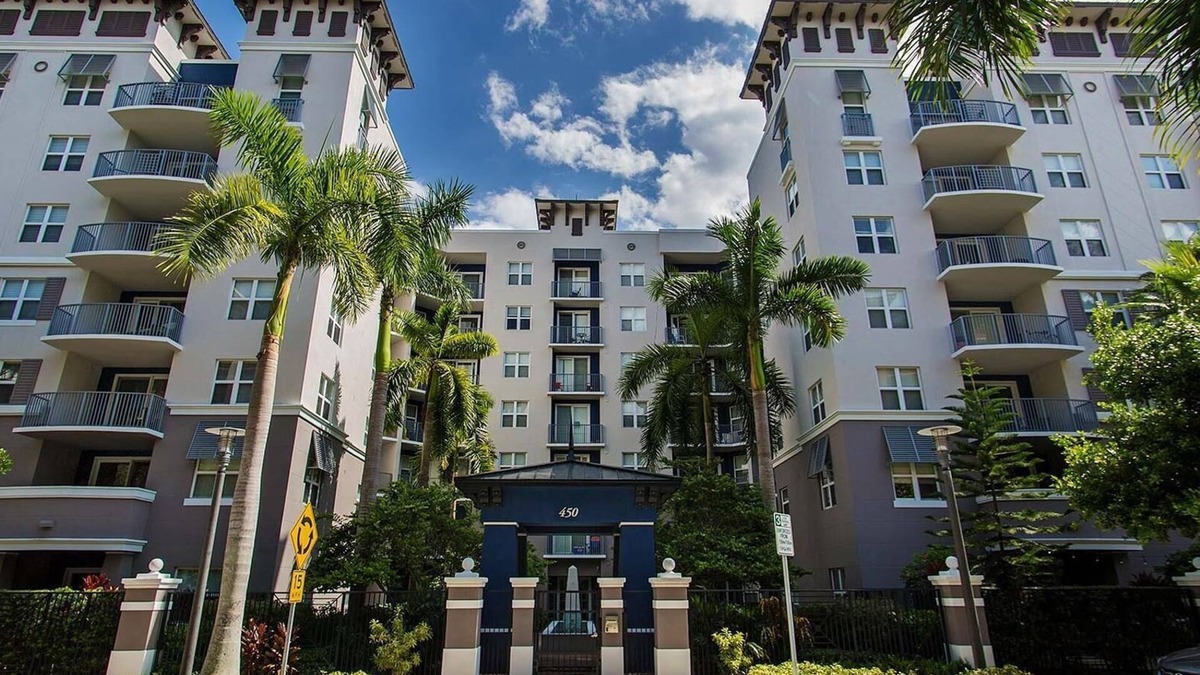 Flagler Village Apartment | Landing at Aviah - 2 Bedrooms in Central Fort L.