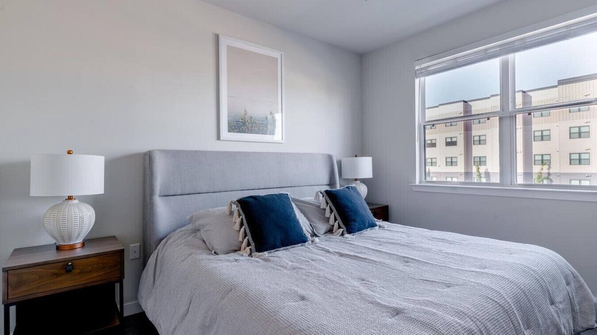 Spring Branch East Apartment | Landing at Bellrock Memorial - 1 Bedroom in Northwest Houston