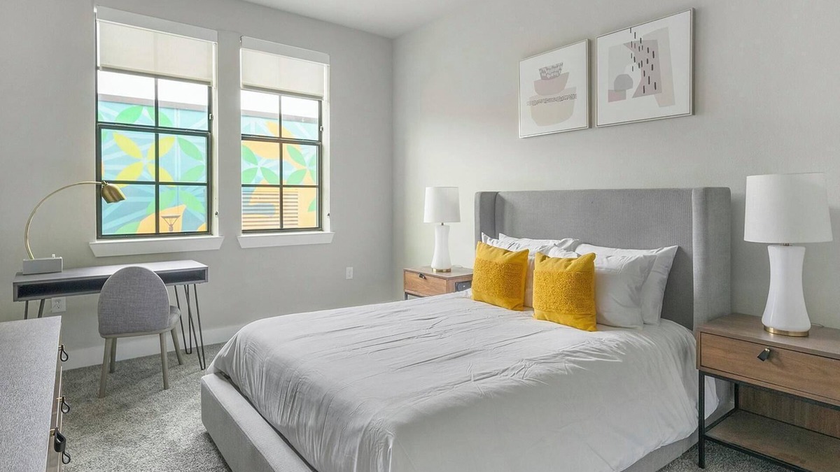 Washington Ave./ Memorial Park Apartment | Landing at Bellrock Sawyer Yards - 1 Bedroom in.