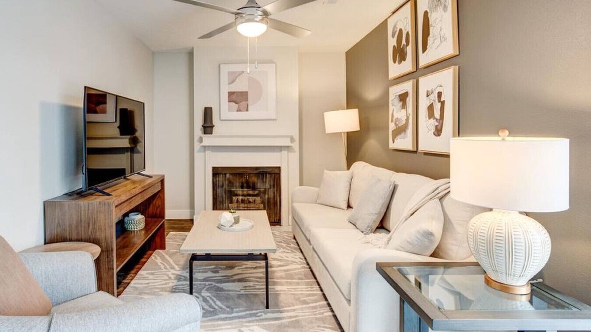Murray Apartment | Landing at Clover Creek - 2 Bedrooms in Downtown Murray