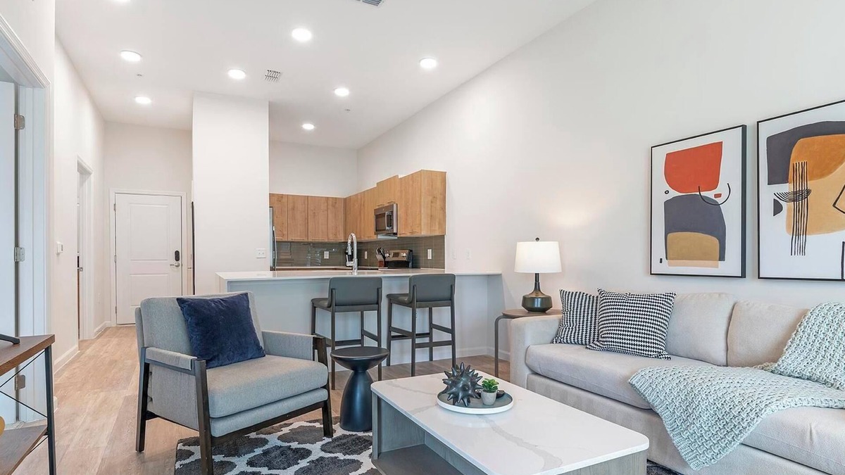 Florida Center Apartment | Landing at Deseo Grande - 1 Bedroom in Southwes.