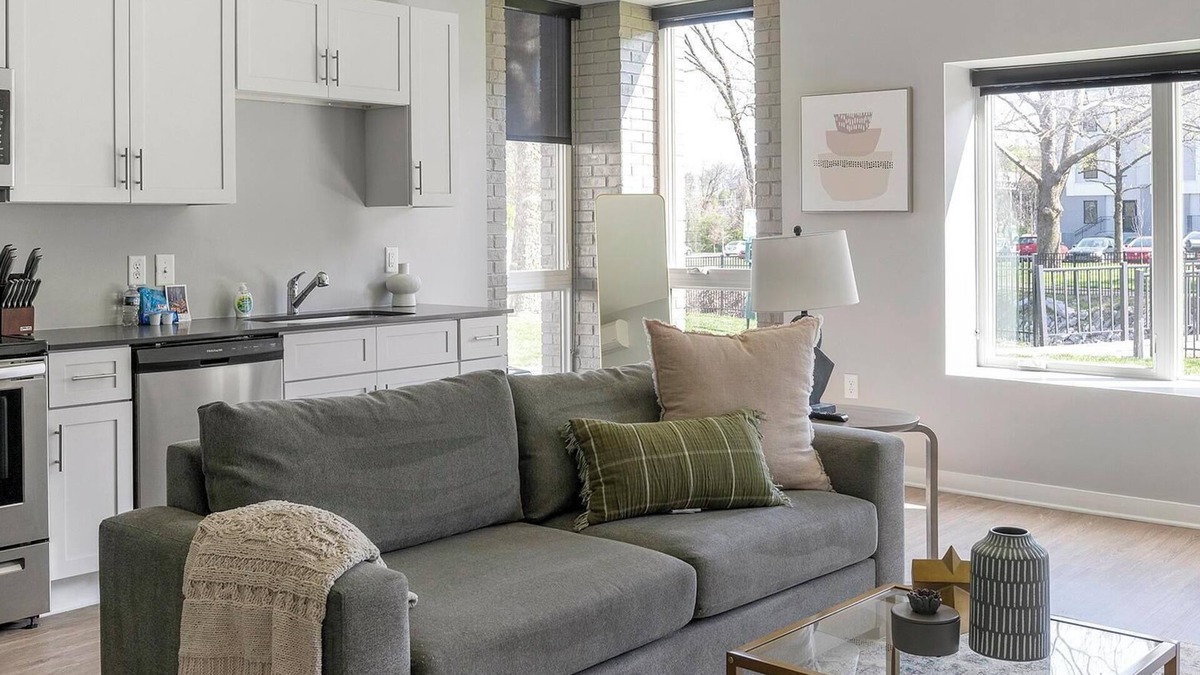 Nashville Apartment | Landing at Fifty Forty Flats - 1 Bedroom in Len.