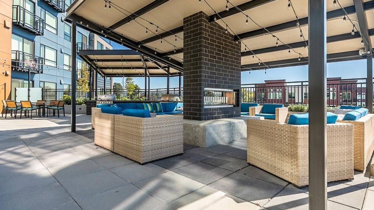 Kent Apartment | Landing at Kairos - 1 Bedroom in Downtown Kent