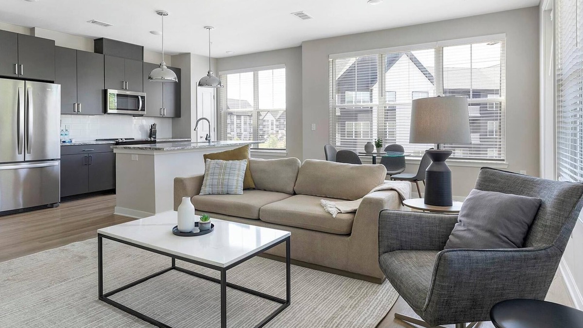 Huntsville Apartment | Landing at Laurel at Dry Creek - 2 Bedrooms in .