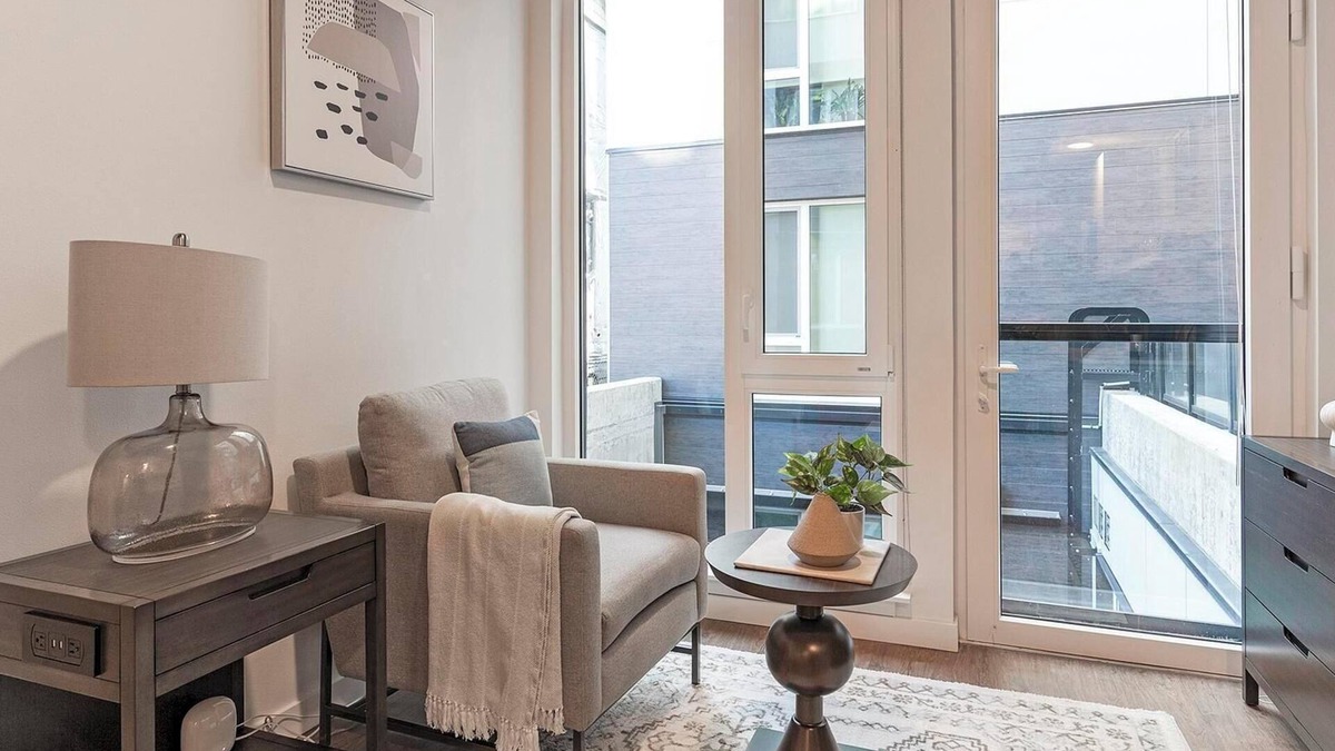 Mann Apartment | Landing at Madrone - 1 Bedroom in Central District