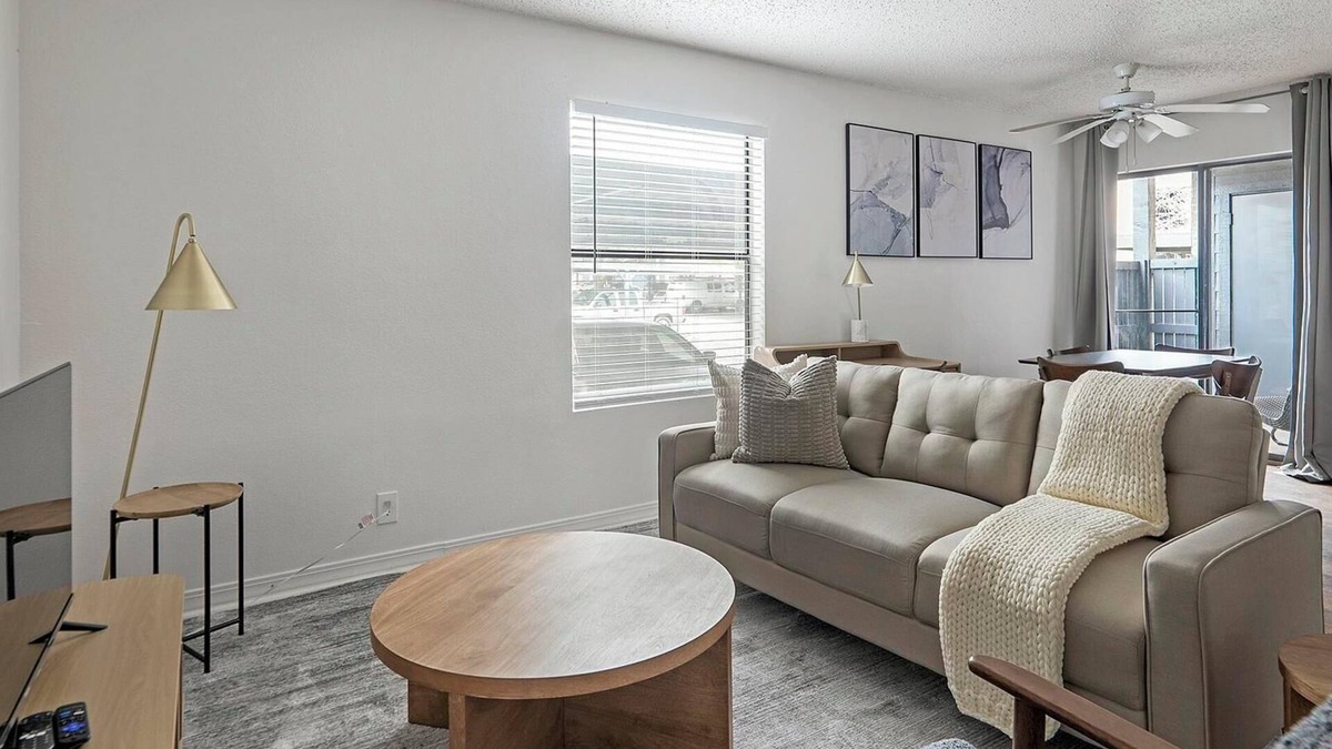 Windsor Park Apartment | Landing at Mueller Flats - 2 Bedrooms in Windso.