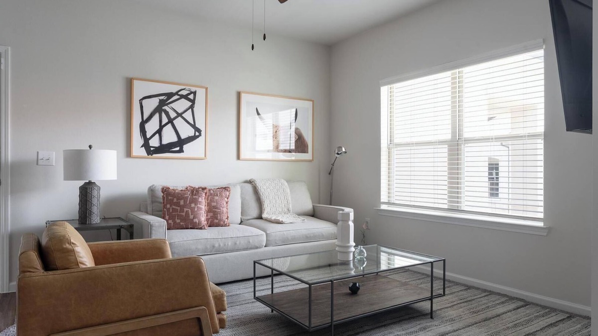 Pflugerville Apartment | Landing at Oxford at Santa Clara - 1 Bedroom in.