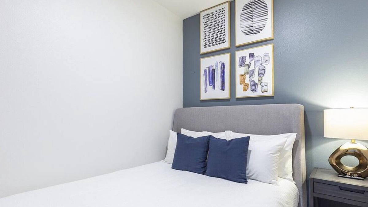 Kerns Apartment | Landing at Sixteen G - 1 Bedroom in Kerns