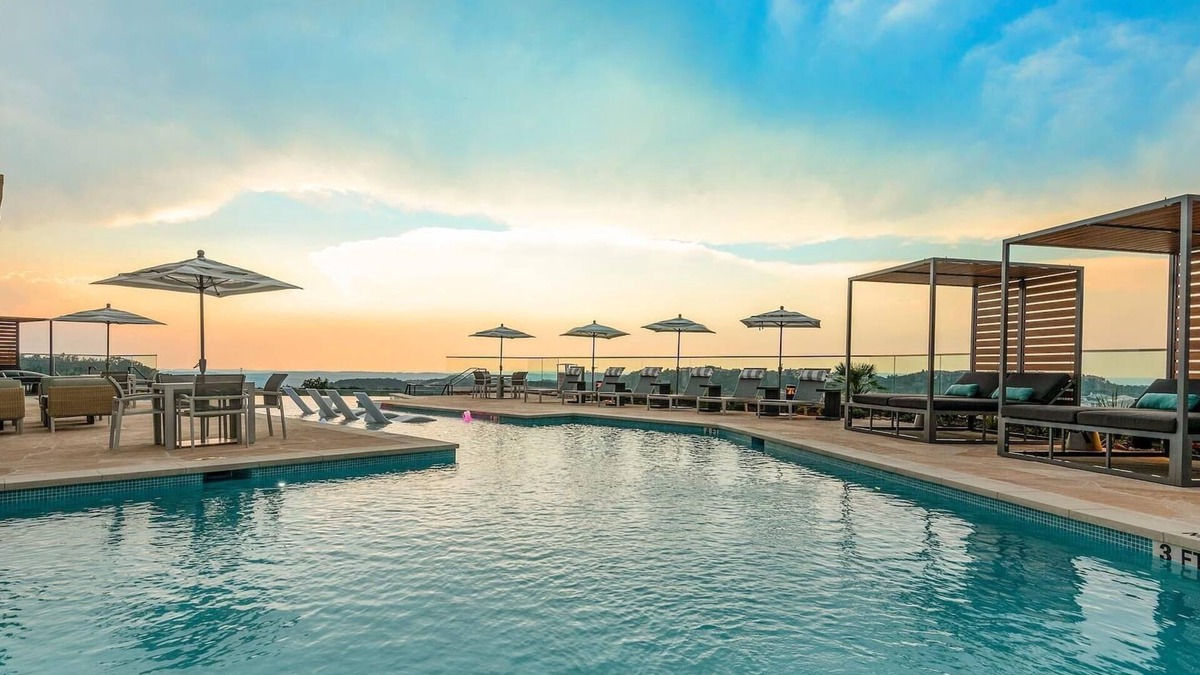 Austin Apartment | Landing at The Artesian at Bee Cave - 2 Bedroom.
