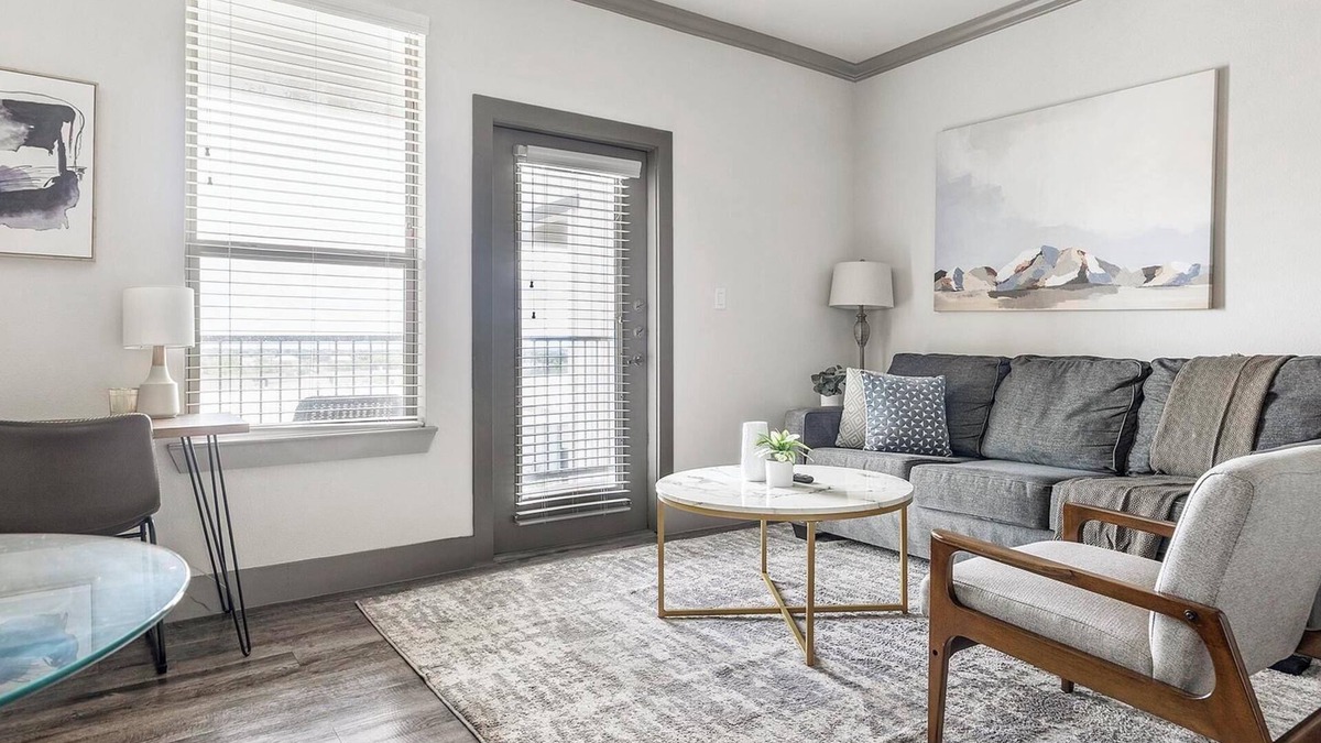 Manor Apartment | Landing at The Flats at Shadowglen - 1 Bedroom .
