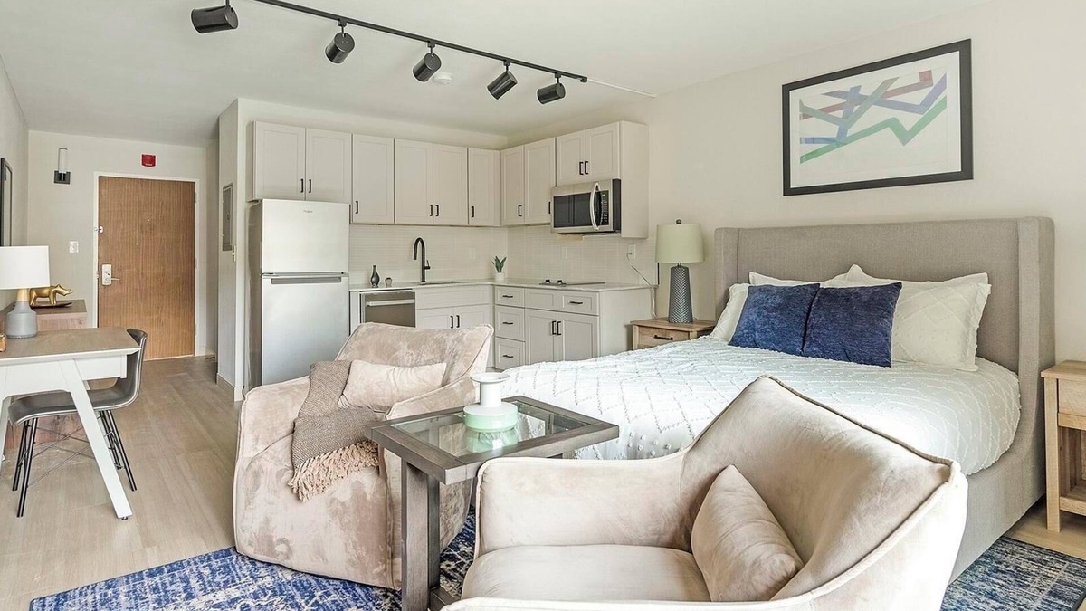 Northeast Raleigh Apartment | Landing at The Harrison - Studio in Northeast R.