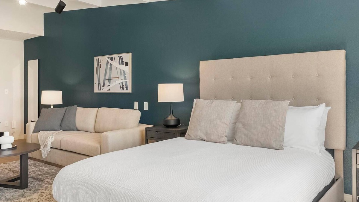 Northeast Raleigh Apartment | Landing at The Harrison - Studio in Northeast R.