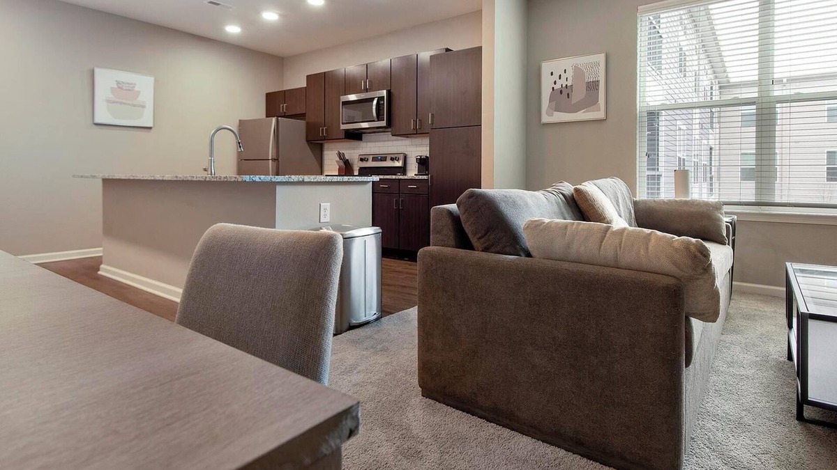 Chesterfield Apartment | Landing at The Parq at Chesterfield - 1 Bedroom.