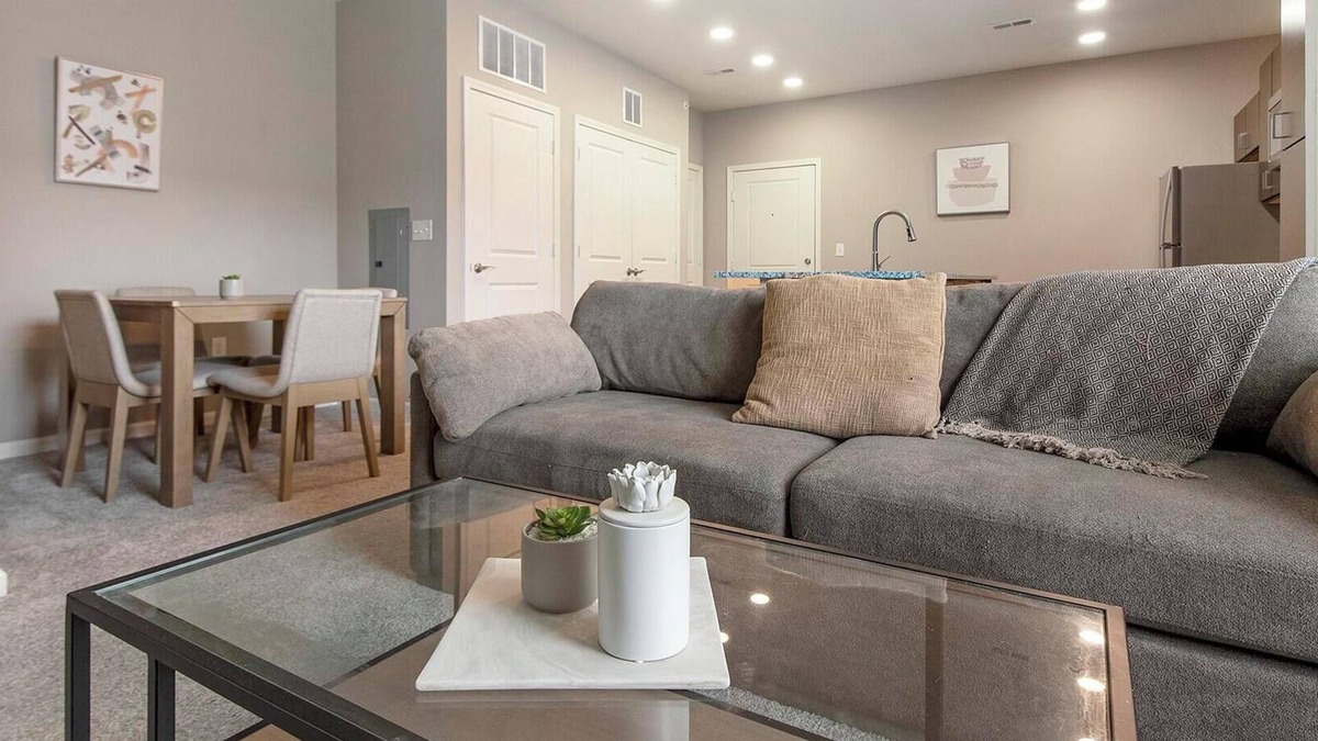 Chesterfield Apartment | Landing at The Parq at Chesterfield - 2 Bedroom.