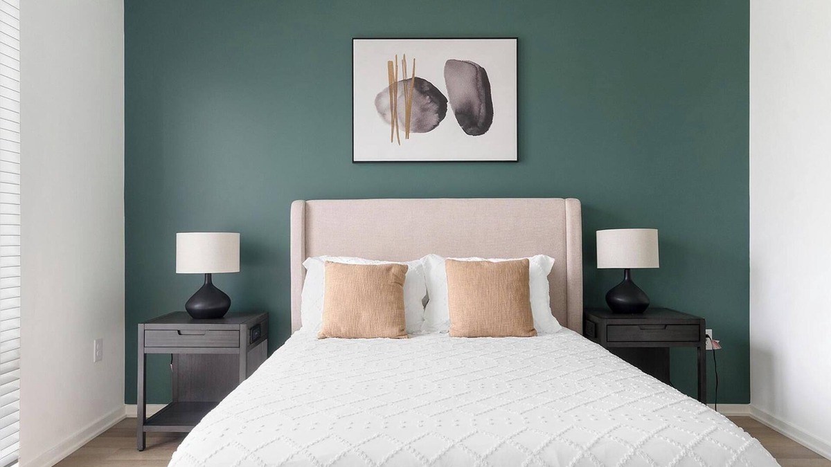 Durham Apartment | Landing at The Rigsbee Phase ll - Studio in Old.