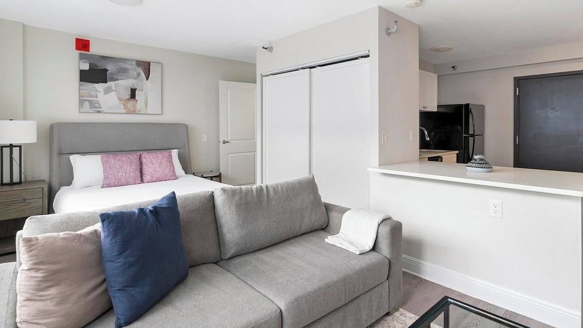 St. Petersburg Apartment | Landing at The Wayland - Studio in Downtown St.