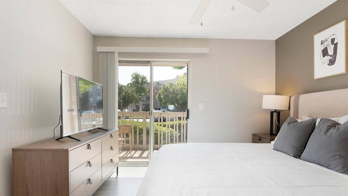 Newberry Apartment | Landing at Vanguard - 1 Bedroom in Newberry