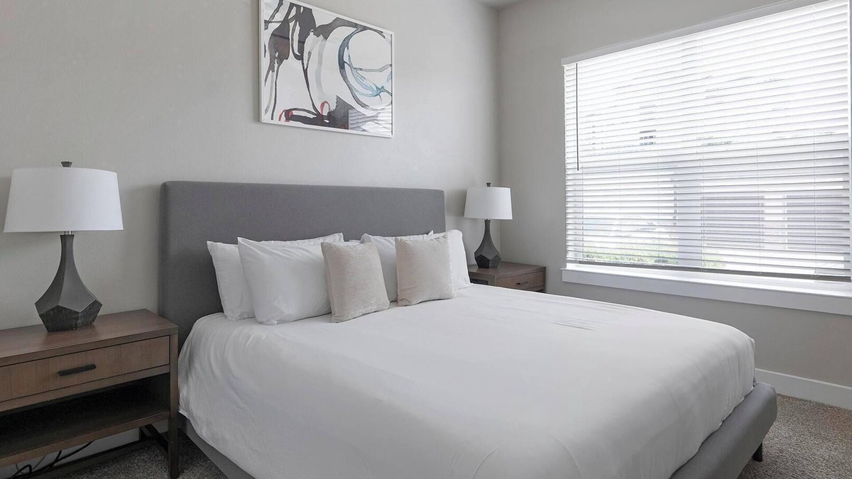 Round Rock Apartment | Landing | Beautiful 1BD, Gym, Clubhouse