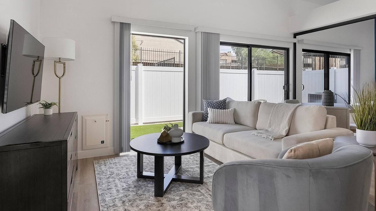 North Mountain Apartment | Landing | Beautiful 1BD, Pool, Clubhouse